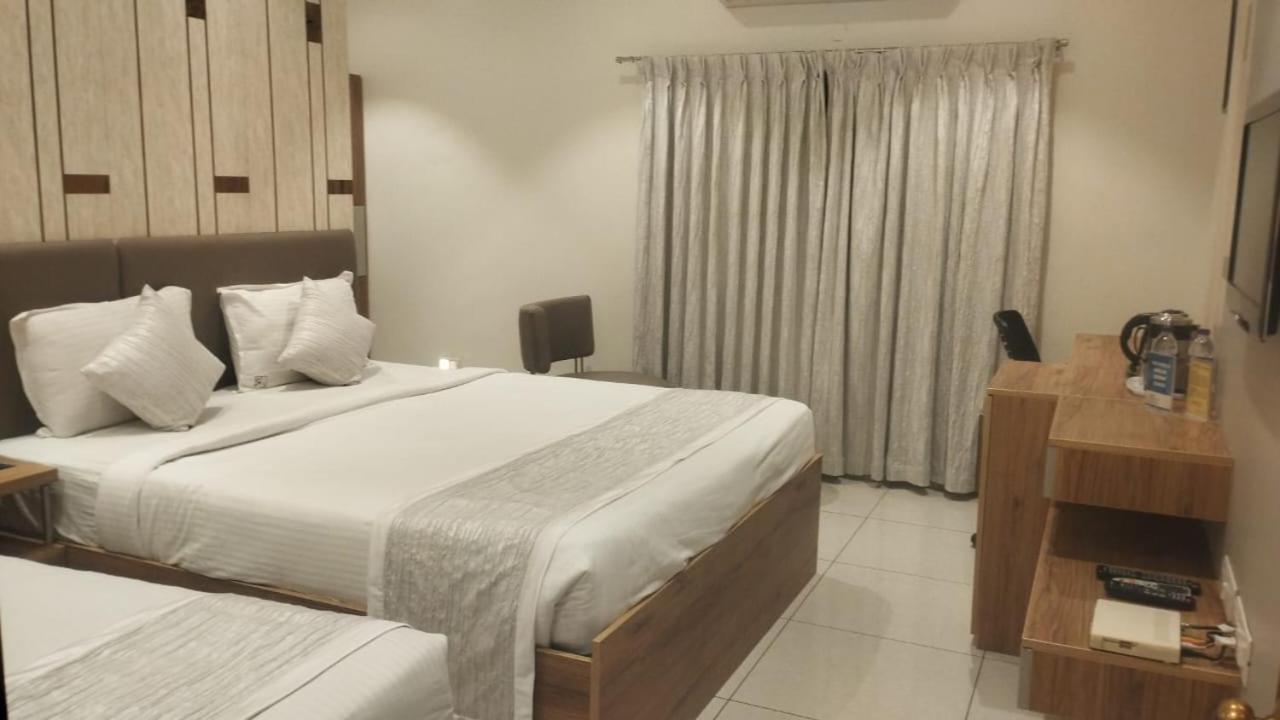 Hotel Annapoorna Residency Secundurabad Esterno foto